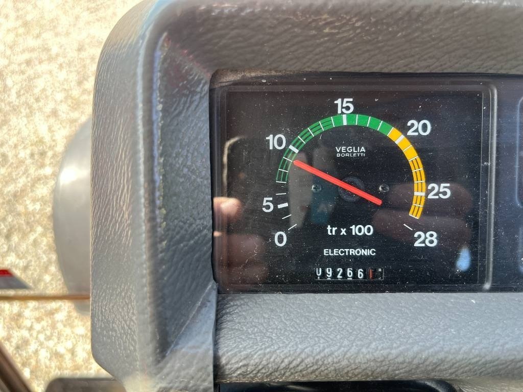 Traktor des Typs Massey Ferguson 3070, Gebrauchtmaschine in Mern (Bild 5)