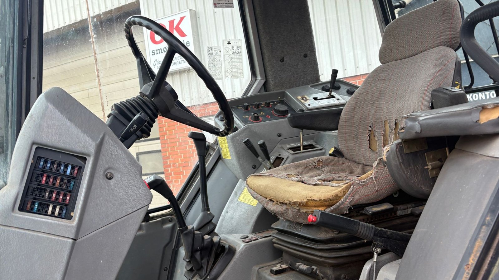 Traktor tip Massey Ferguson 3070, Gebrauchtmaschine in Roslev (Poză 14)