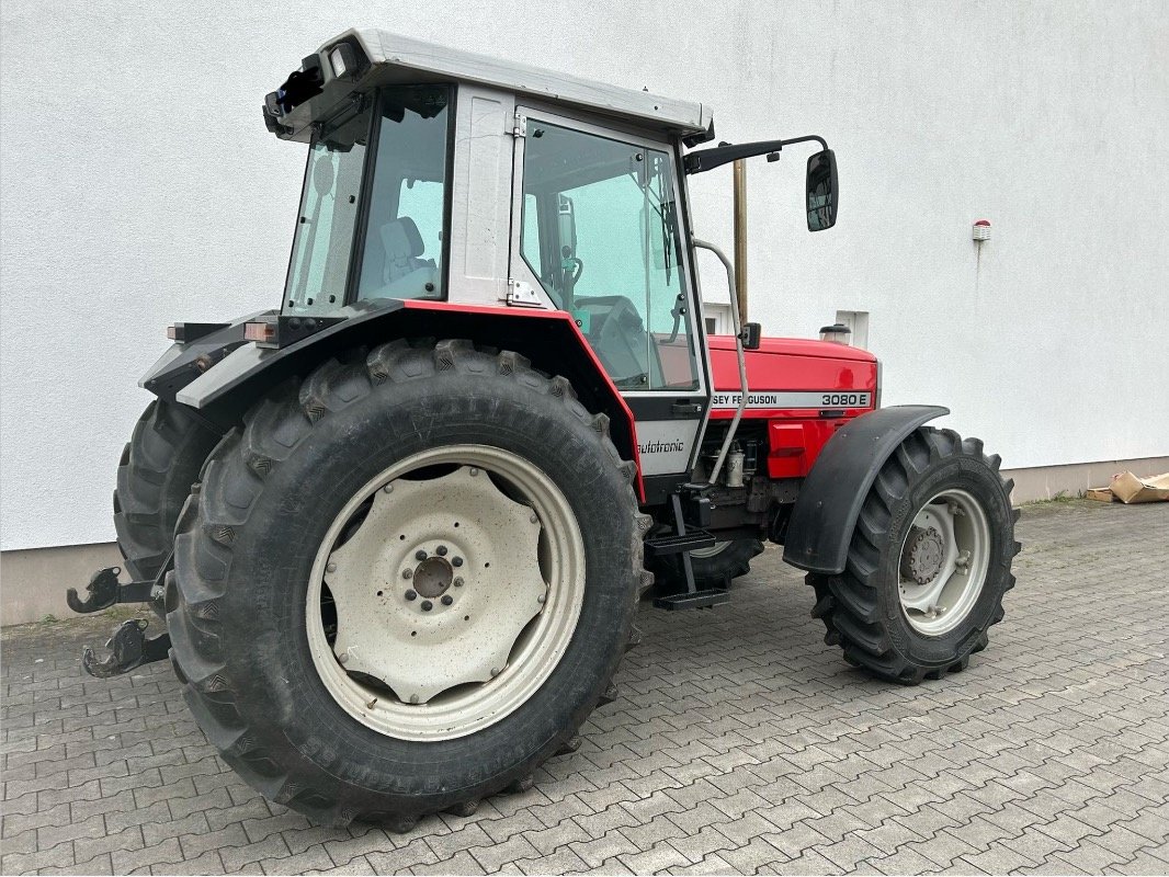 Traktor от тип Massey Ferguson 3080E, Gebrauchtmaschine в Nauen (Снимка 4)