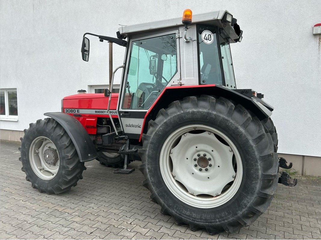 Traktor от тип Massey Ferguson 3080E, Gebrauchtmaschine в Nauen (Снимка 3)