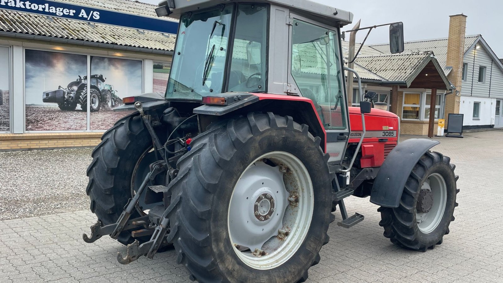 Traktor typu Massey Ferguson 3085 Dynashift, Gebrauchtmaschine w Nimtofte (Zdjęcie 8)