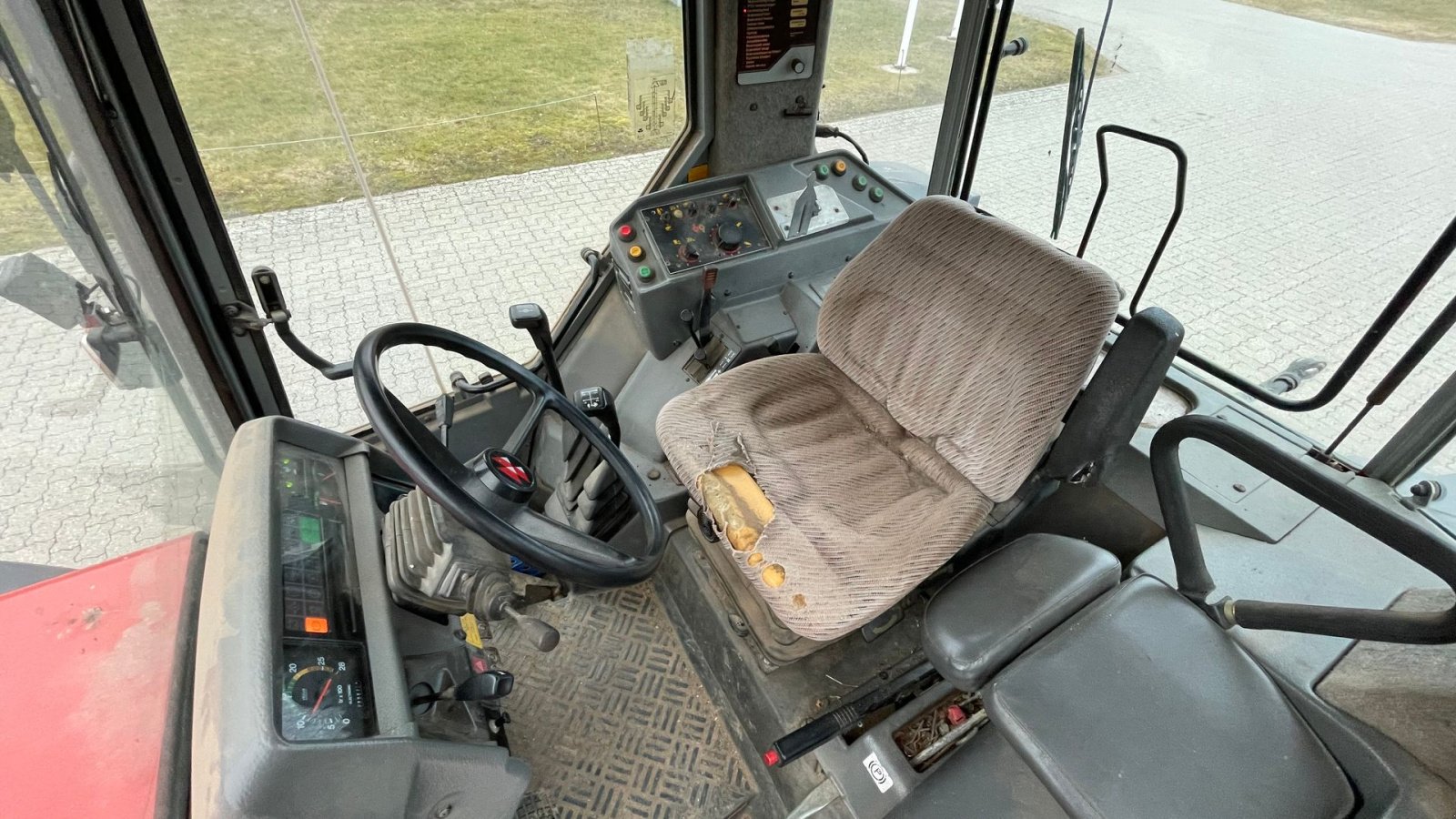 Traktor typu Massey Ferguson 3085 Dynashift, Gebrauchtmaschine w Nimtofte (Zdjęcie 11)