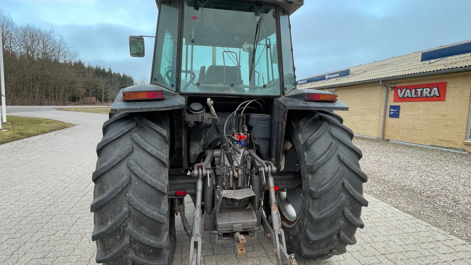 Traktor typu Massey Ferguson 3085 Dynashift, Gebrauchtmaschine w Nimtofte (Zdjęcie 9)
