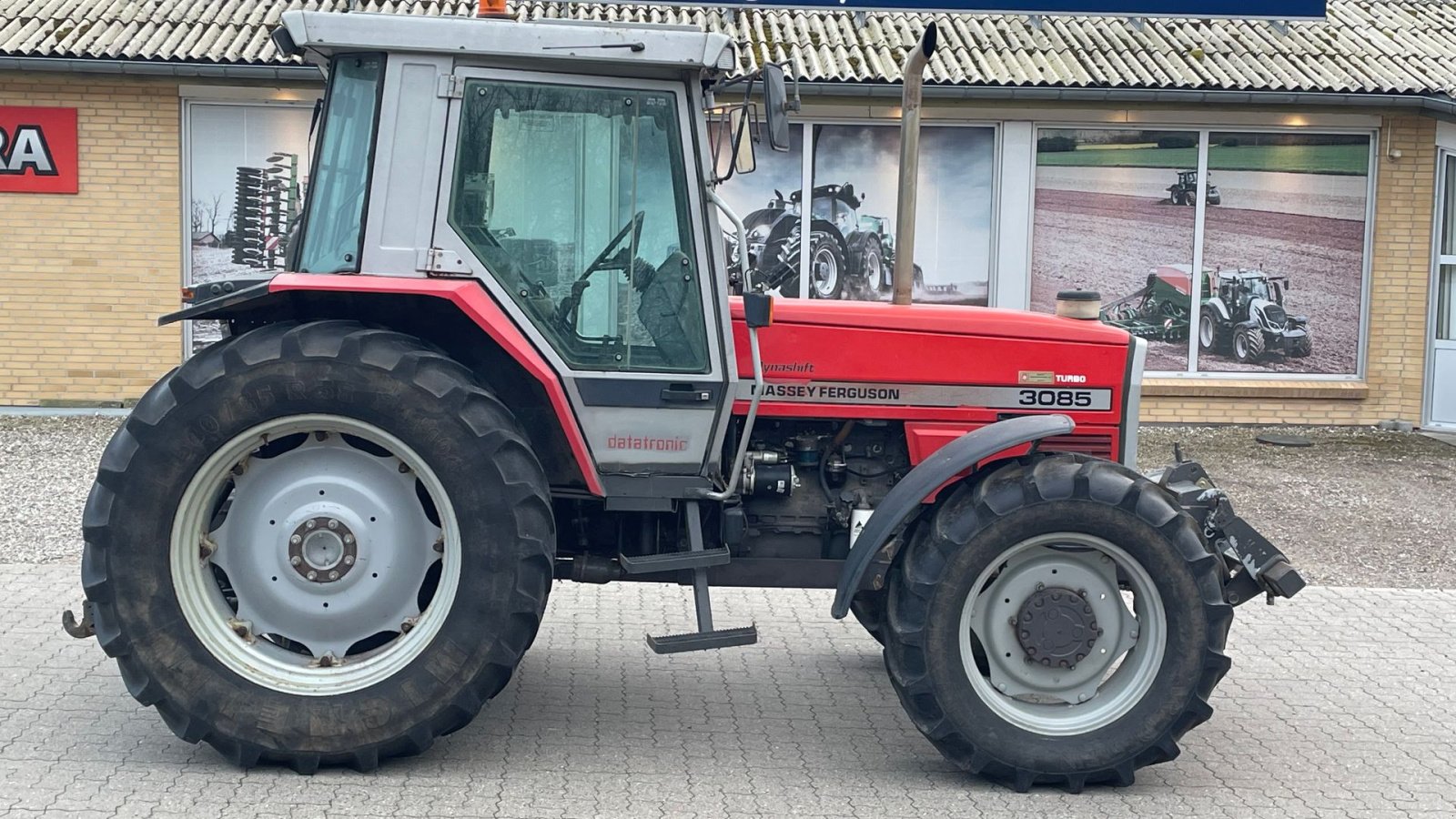 Traktor typu Massey Ferguson 3085 Dynashift, Gebrauchtmaschine w Nimtofte (Zdjęcie 7)