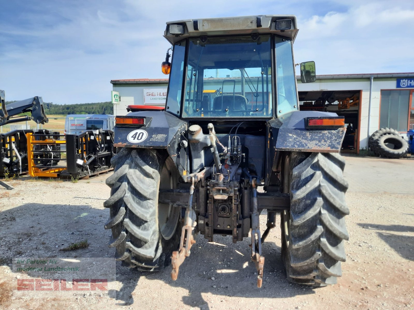Traktor des Typs Massey Ferguson 3085 Euro-Line, Gebrauchtmaschine in Burghaslach (Bild 8)