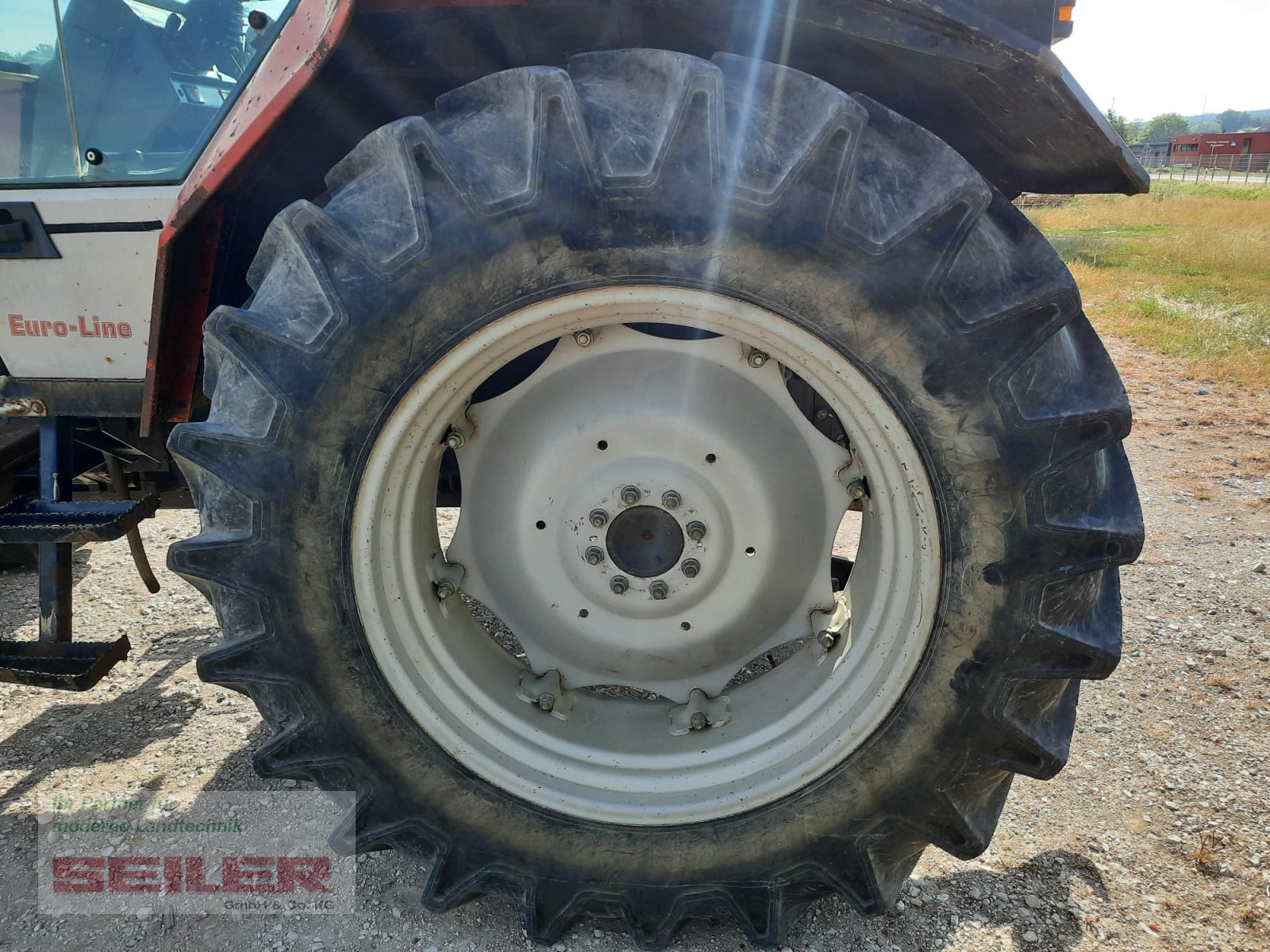 Traktor des Typs Massey Ferguson 3085 Euro-Line, Gebrauchtmaschine in Burghaslach (Bild 15)