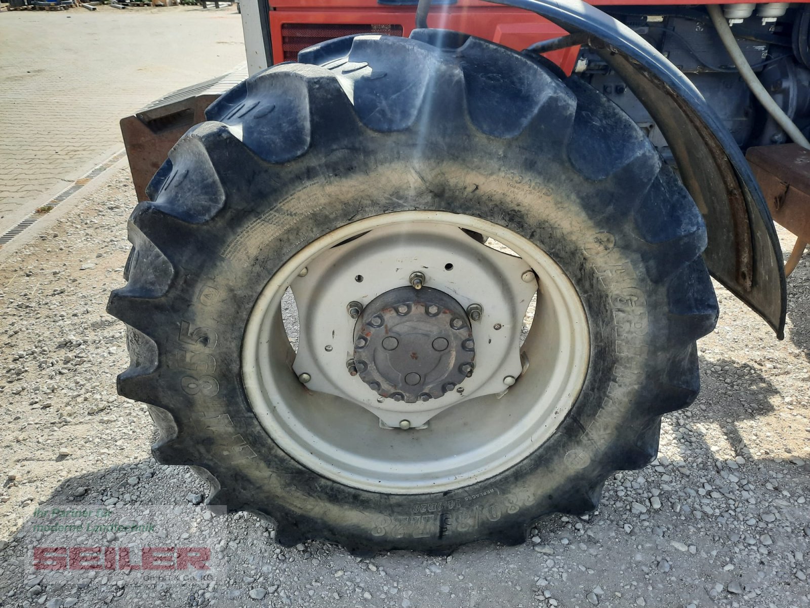 Traktor des Typs Massey Ferguson 3085 Euro-Line, Gebrauchtmaschine in Burghaslach (Bild 16)