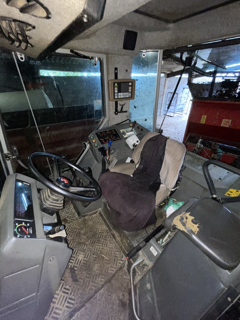 Traktor типа Massey Ferguson 3115, Gebrauchtmaschine в Calmont (Фотография 5)