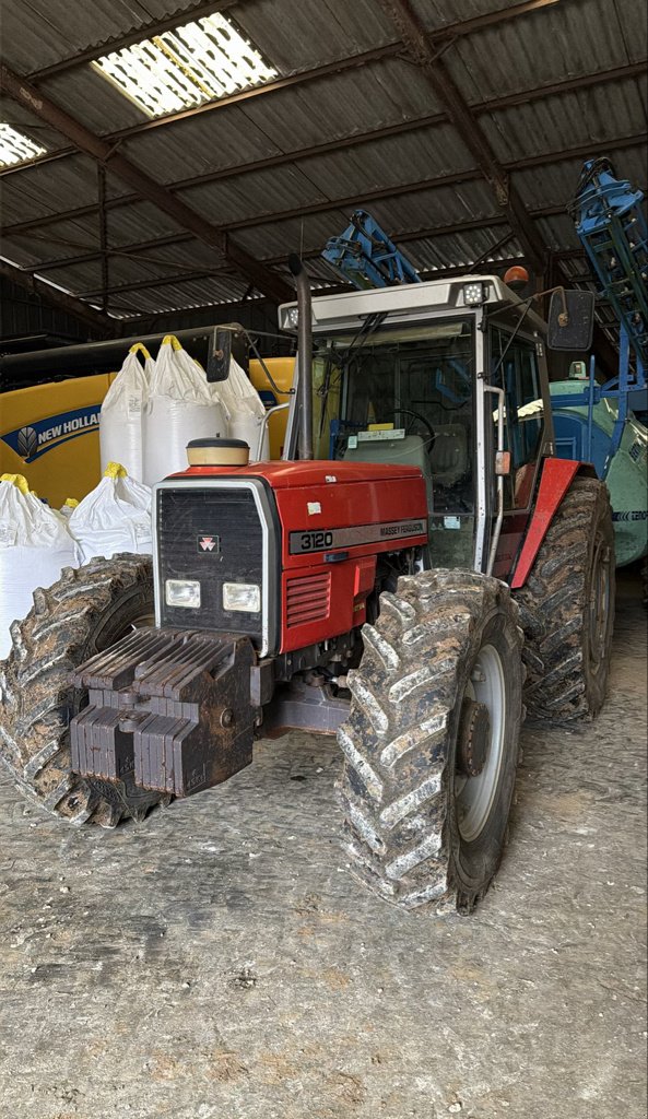 Traktor za tip Massey Ferguson 3120, Gebrauchtmaschine u LIMEY-REMENAUVILLE (Slika 2)