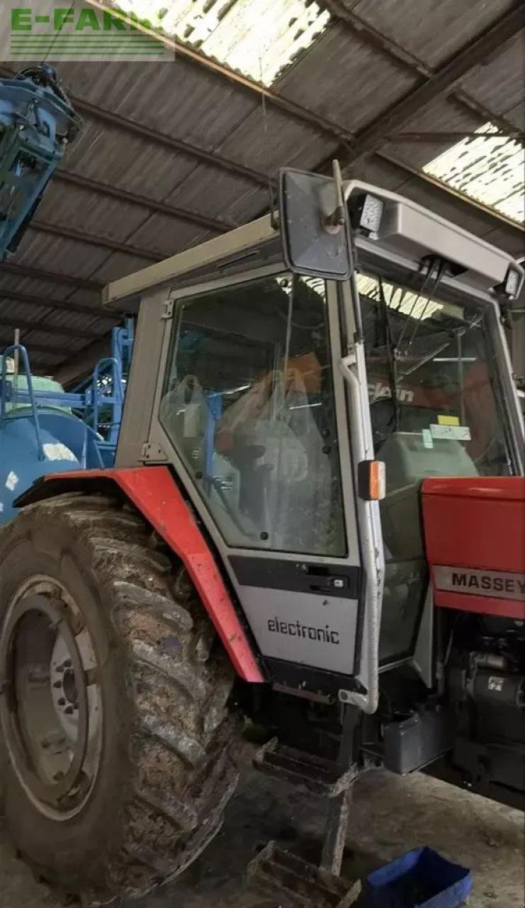 Traktor от тип Massey Ferguson 3120, Gebrauchtmaschine в CHAUVONCOURT (Снимка 11)