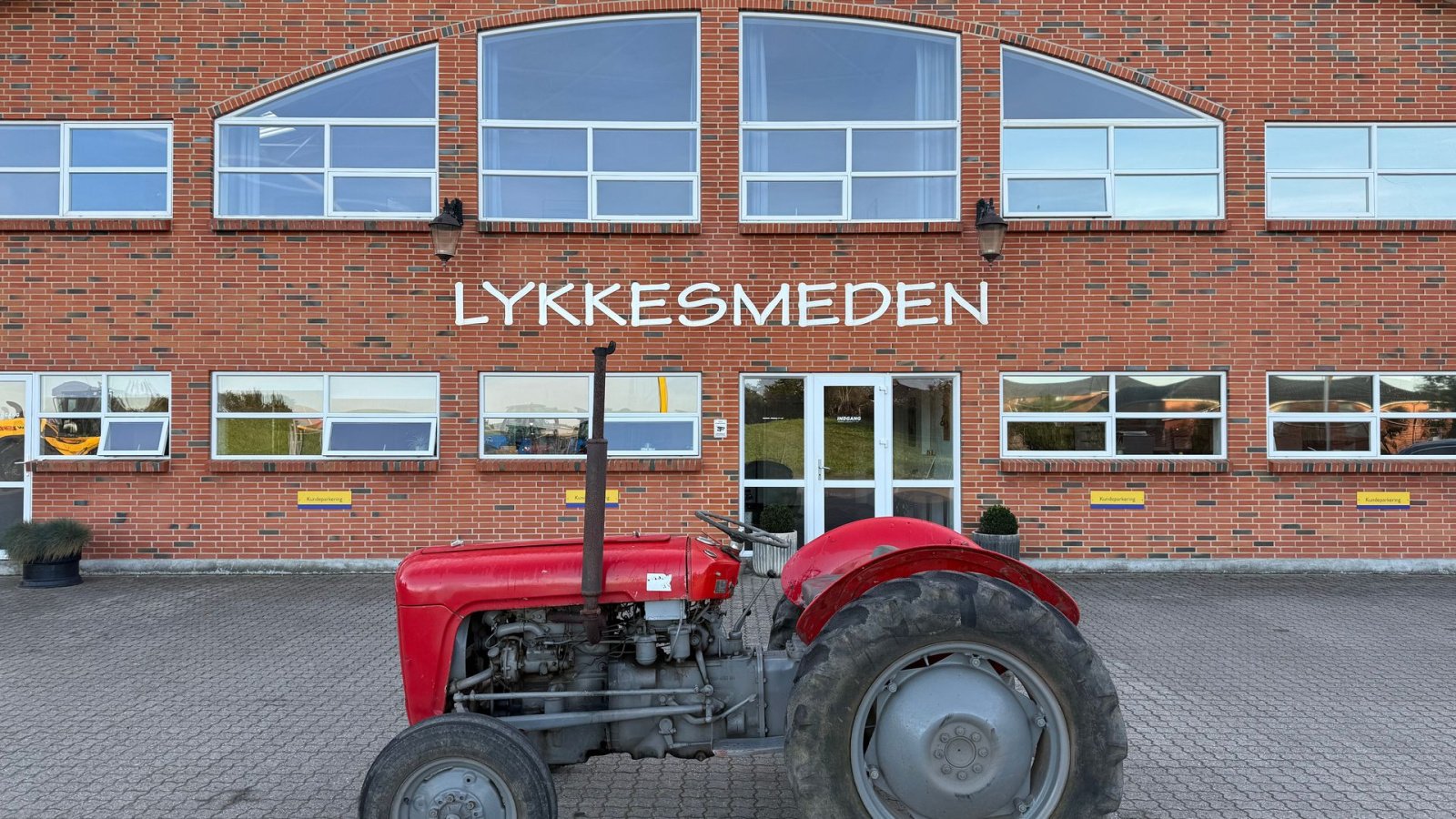 Traktor des Typs Massey Ferguson 35, Gebrauchtmaschine in Gjerlev J. (Bild 1)