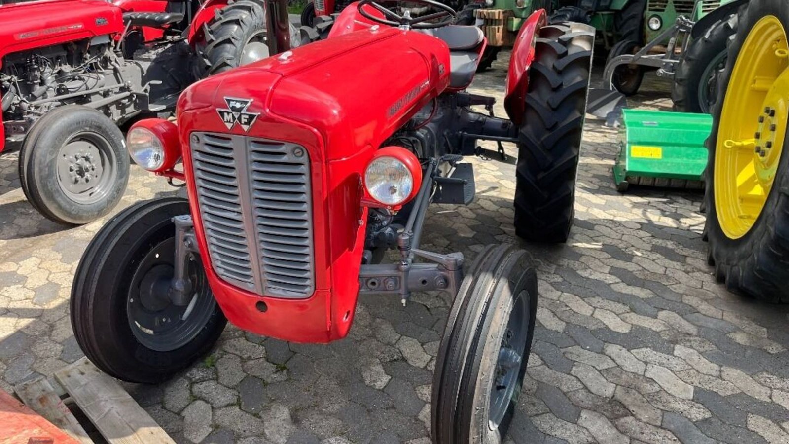 Traktor Türe ait Massey Ferguson 35, Gebrauchtmaschine içinde Rødovre (resim 1)