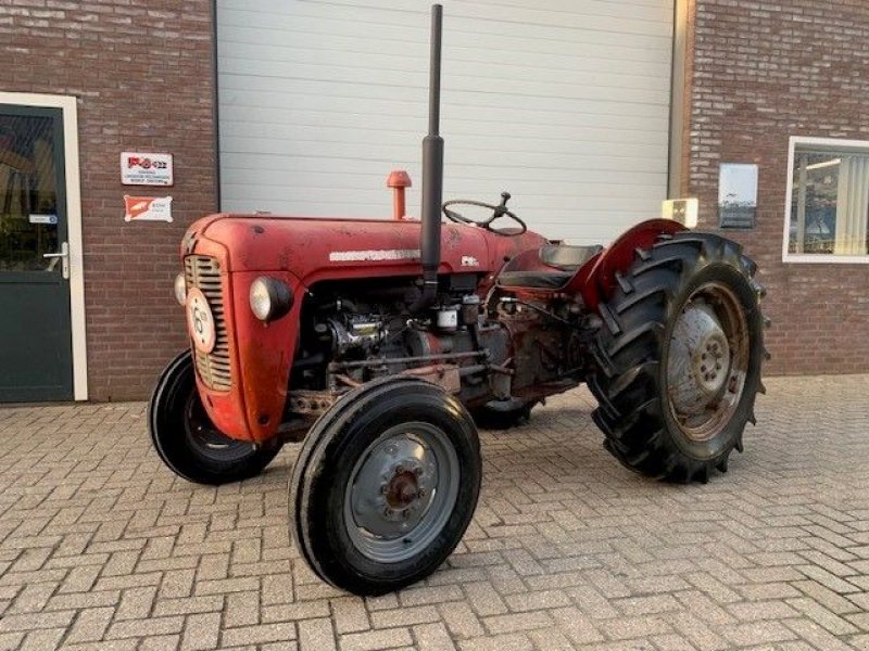 Traktor of the type Massey Ferguson 35X, Gebrauchtmaschine in Moerkapelle (Picture 1)