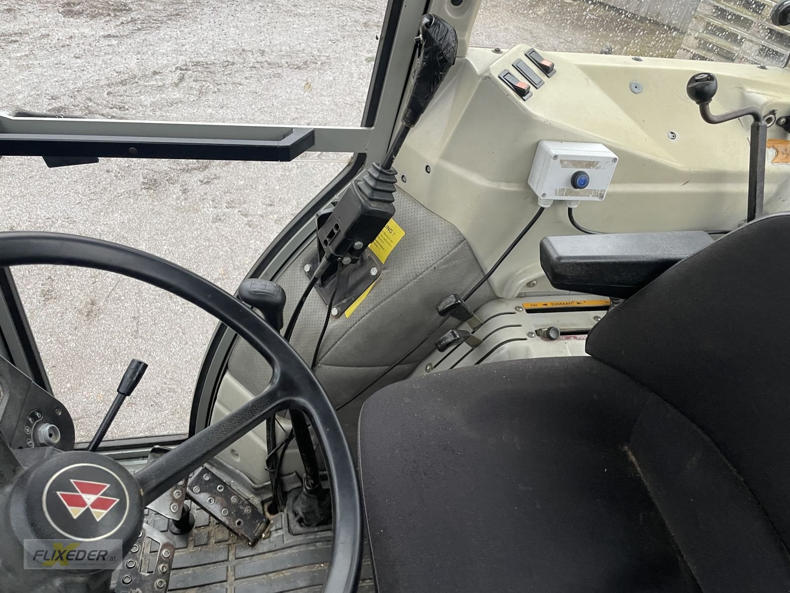 Traktor of the type Massey Ferguson 362-4 (auch 70 PS), Gebrauchtmaschine in Pattigham (Picture 2)