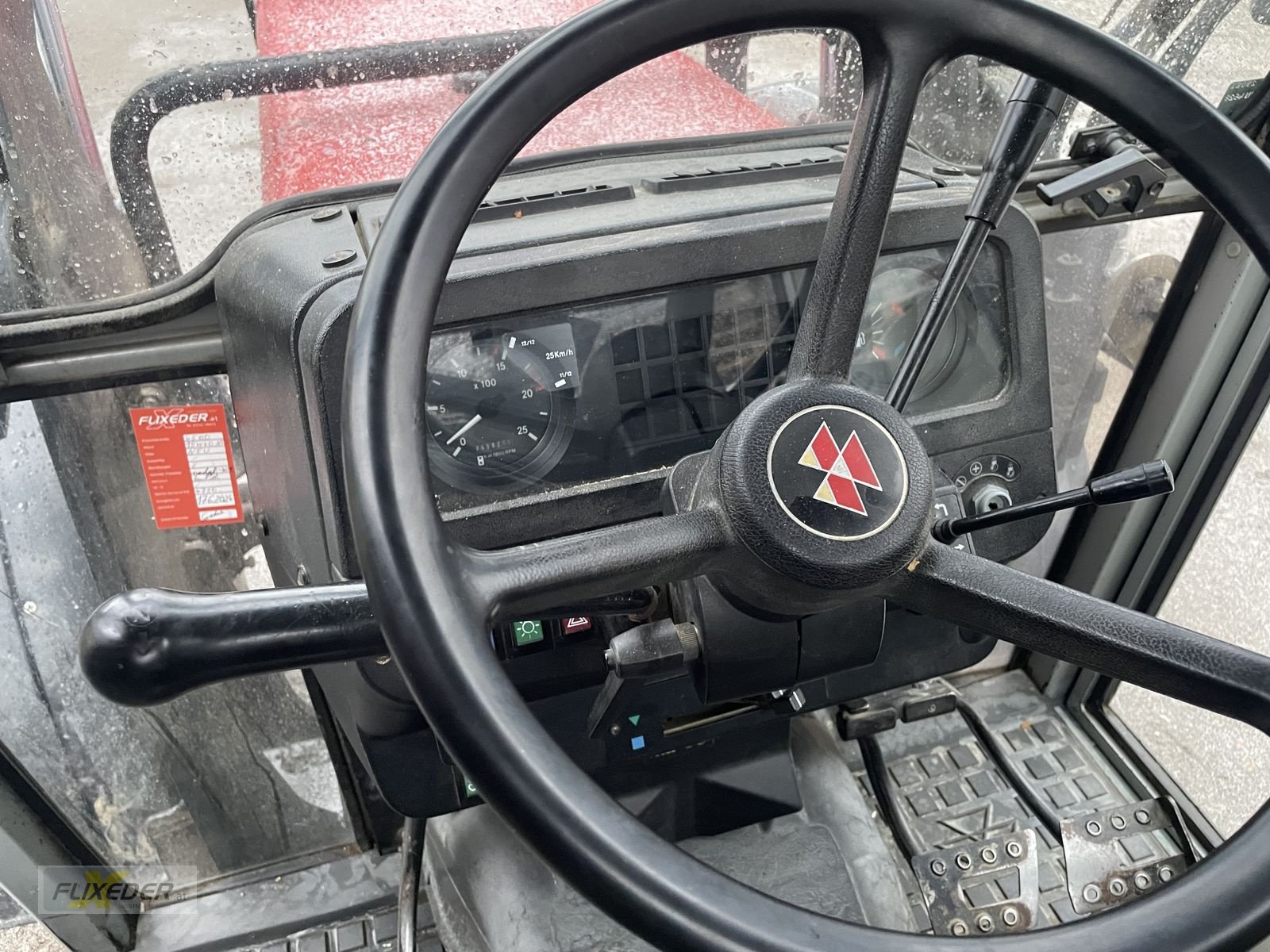 Traktor of the type Massey Ferguson 362-4 (auch 70 PS), Gebrauchtmaschine in Pattigham (Picture 3)