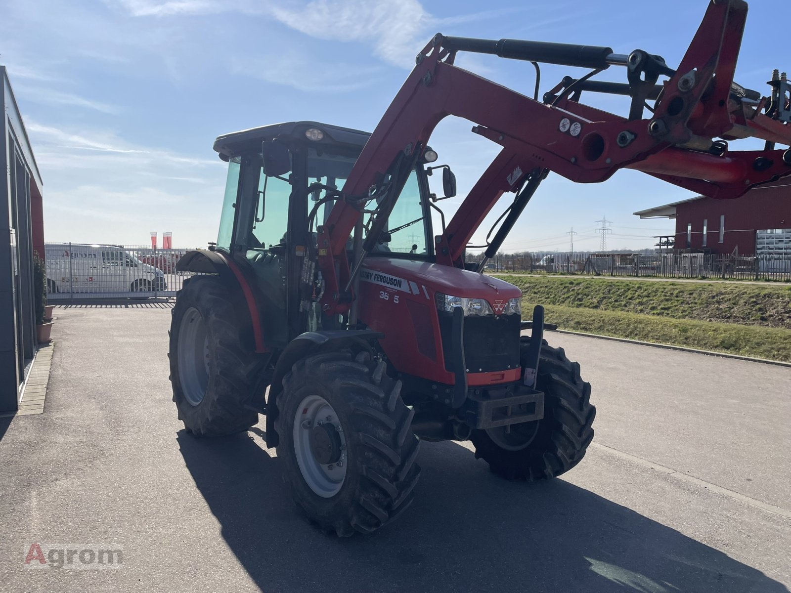 Traktor от тип Massey Ferguson 3635 A, Gebrauchtmaschine в Meißenheim-Kürzell (Снимка 9)