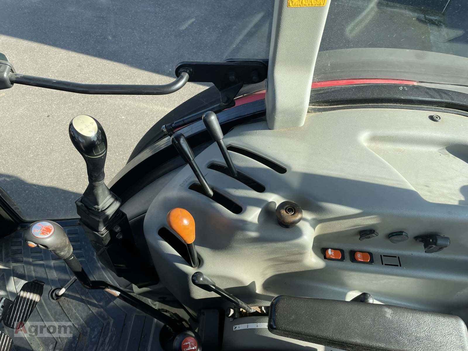 Traktor от тип Massey Ferguson 3635 A, Gebrauchtmaschine в Meißenheim-Kürzell (Снимка 11)