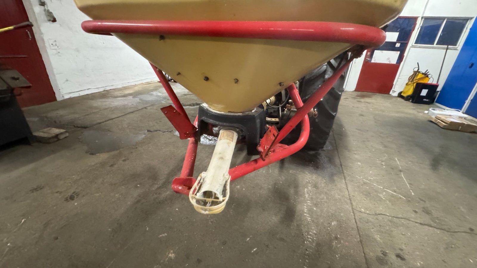 Traktor tipa Massey Ferguson 364S MED VICON SALTSPREDER!, Gebrauchtmaschine u Nørager (Slika 11)