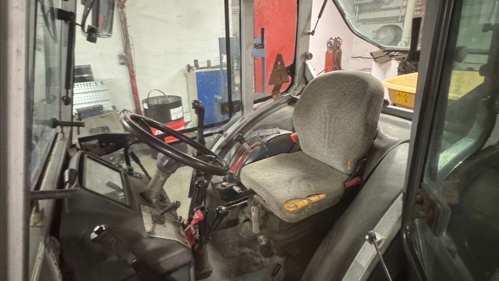 Traktor tipa Massey Ferguson 364S MED VICON SALTSPREDER!, Gebrauchtmaschine u Nørager (Slika 12)