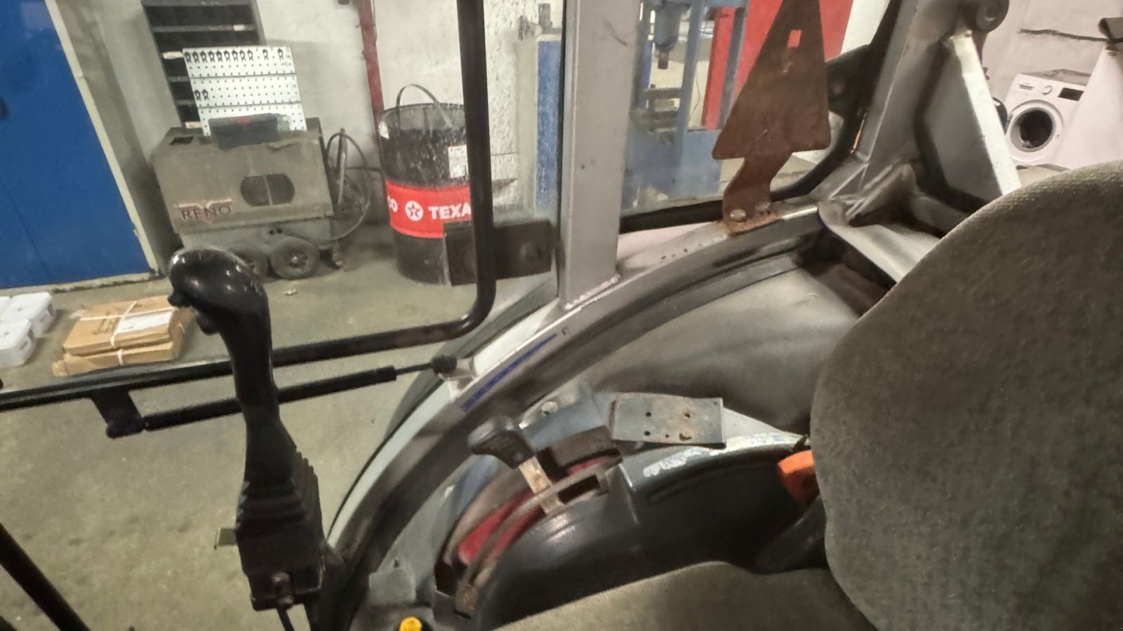 Traktor tipa Massey Ferguson 364S MED VICON SALTSPREDER!, Gebrauchtmaschine u Nørager (Slika 14)