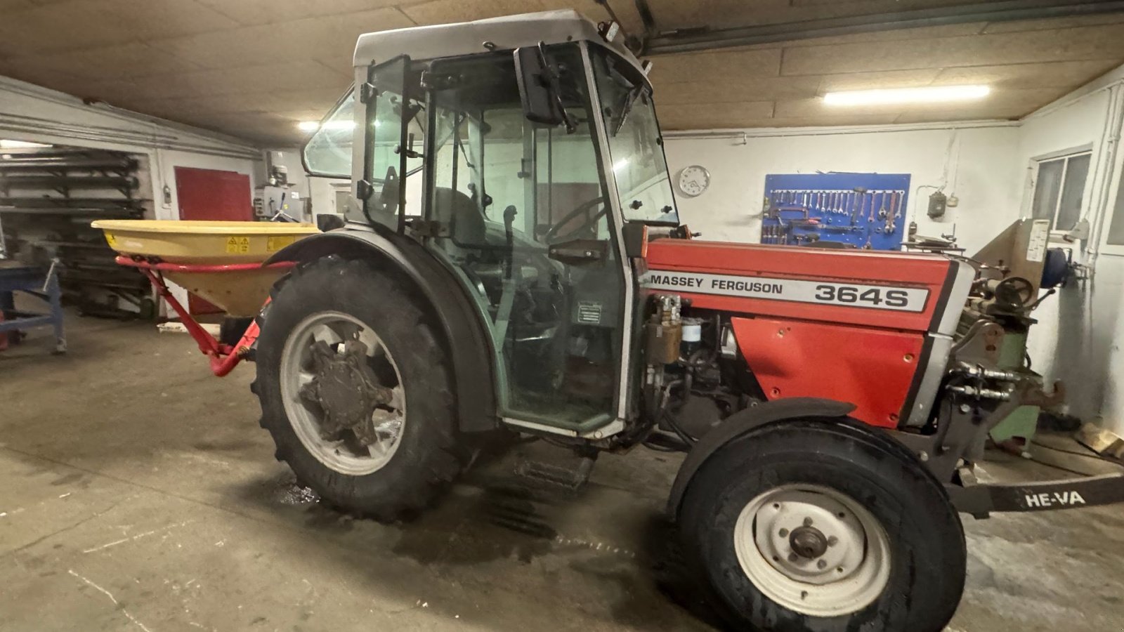 Traktor tipa Massey Ferguson 364S MED VICON SALTSPREDER!, Gebrauchtmaschine u Nørager (Slika 7)