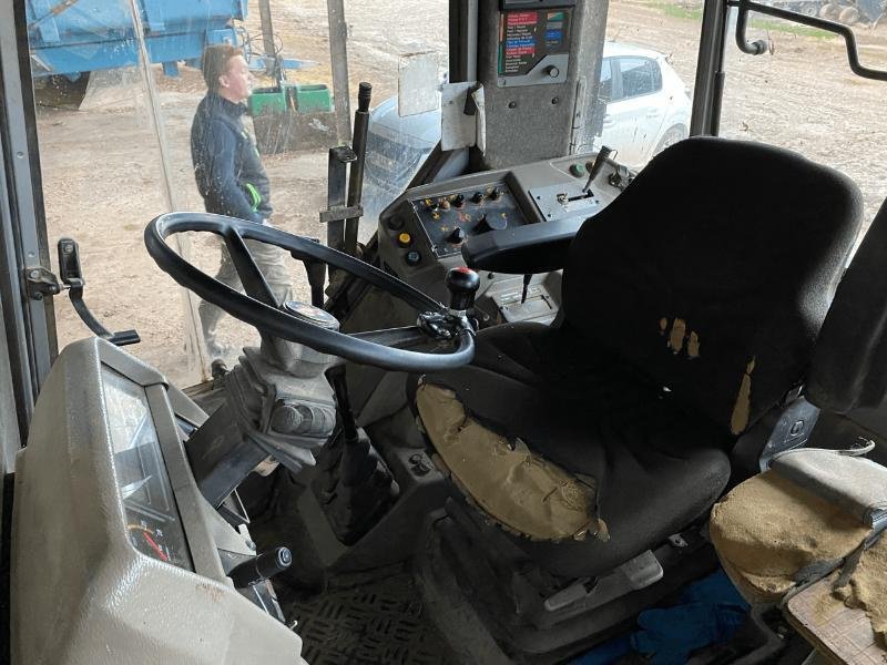 Traktor des Typs Massey Ferguson 3655, Gebrauchtmaschine in VERDUN (Bild 9)