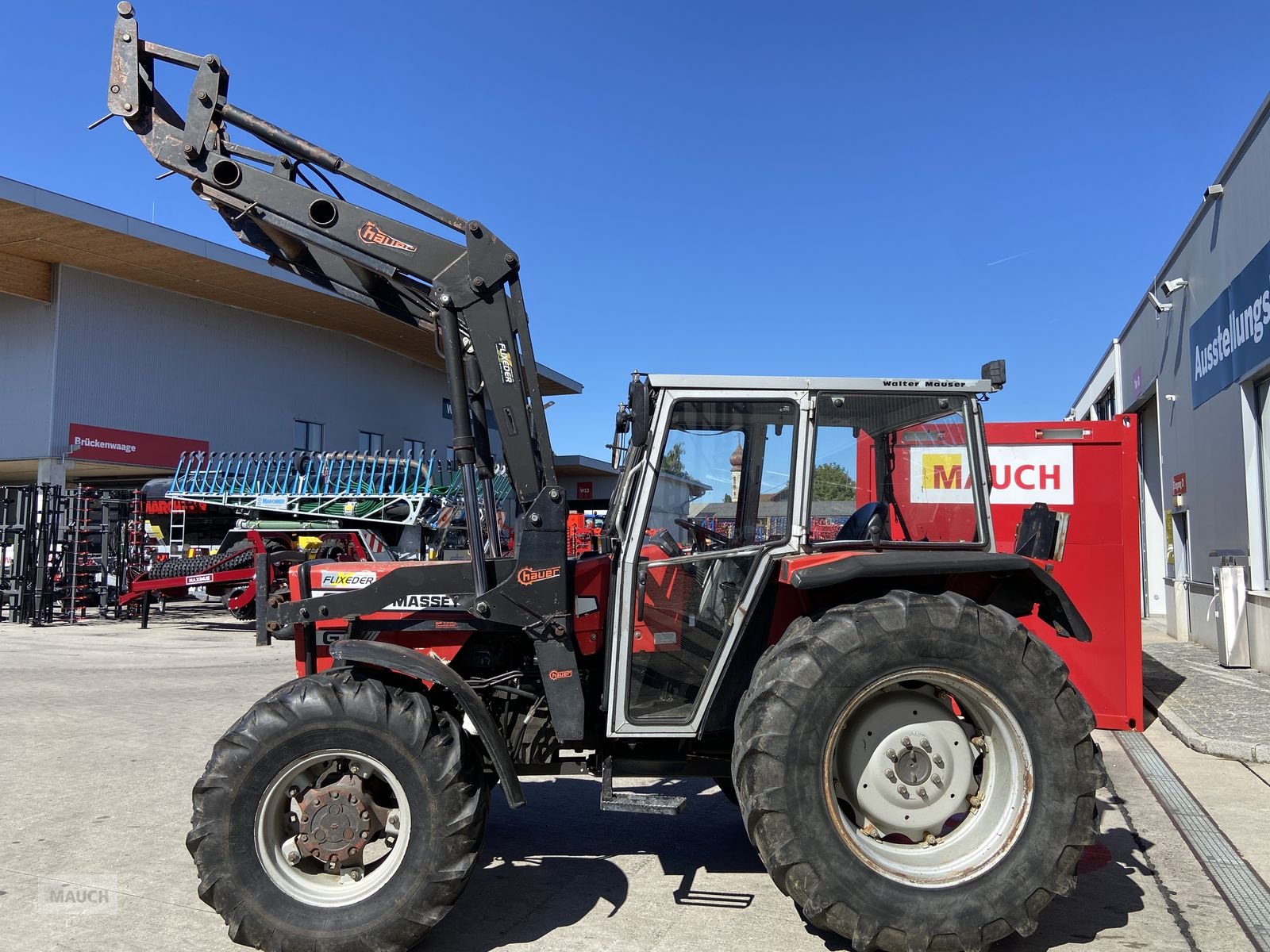 Traktor of the type Massey Ferguson 373-4 GT, Gebrauchtmaschine in Burgkirchen (Picture 9)