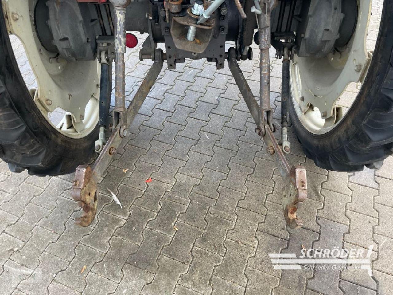 Traktor van het type Massey Ferguson 373, Gebrauchtmaschine in Wildeshausen (Foto 20)