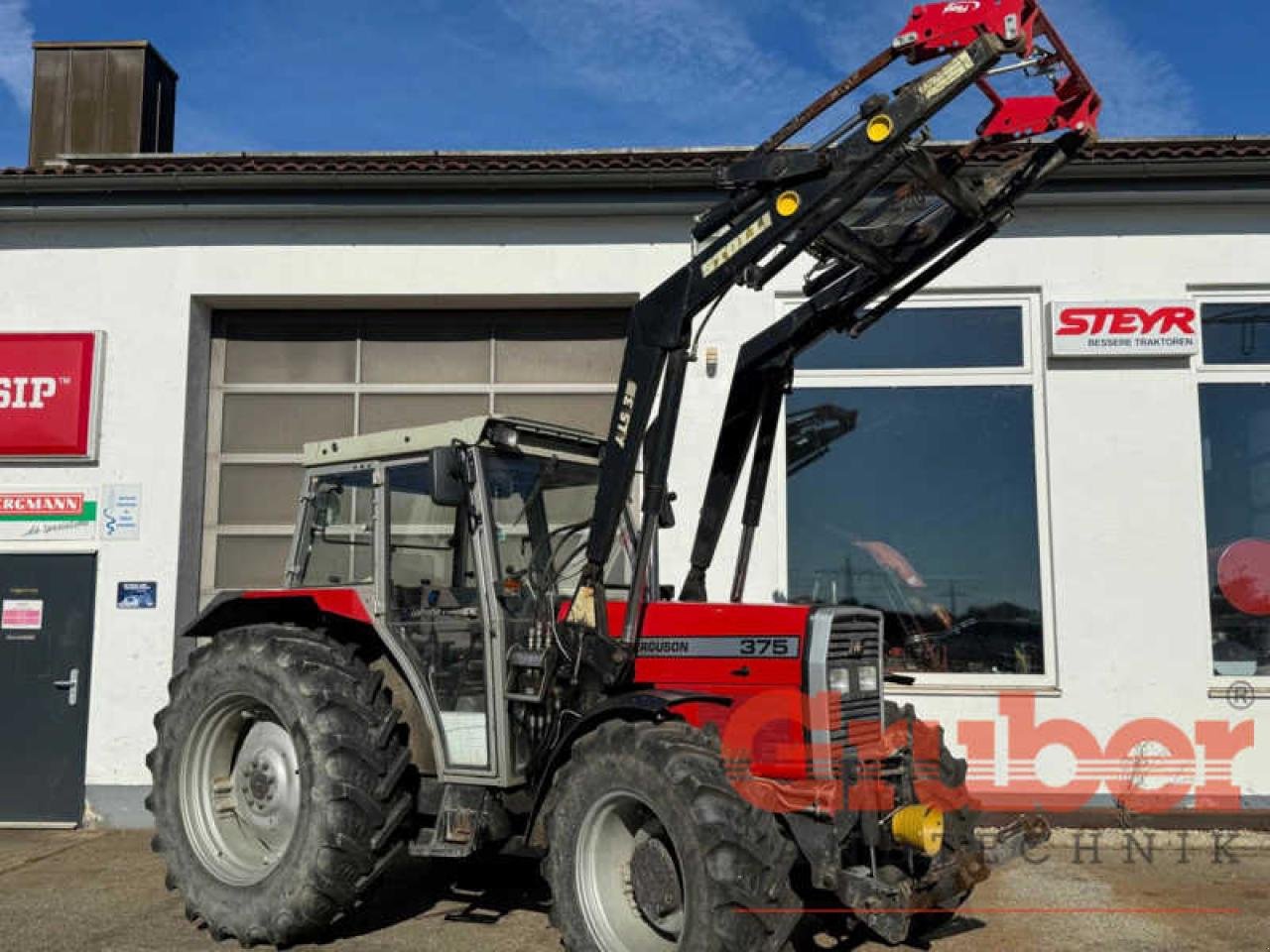 Traktor des Typs Massey Ferguson 375 A, Gebrauchtmaschine in Ampfing (Bild 8)