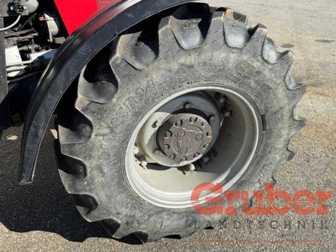 Traktor des Typs Massey Ferguson 375 A, Gebrauchtmaschine in Ampfing (Bild 16)