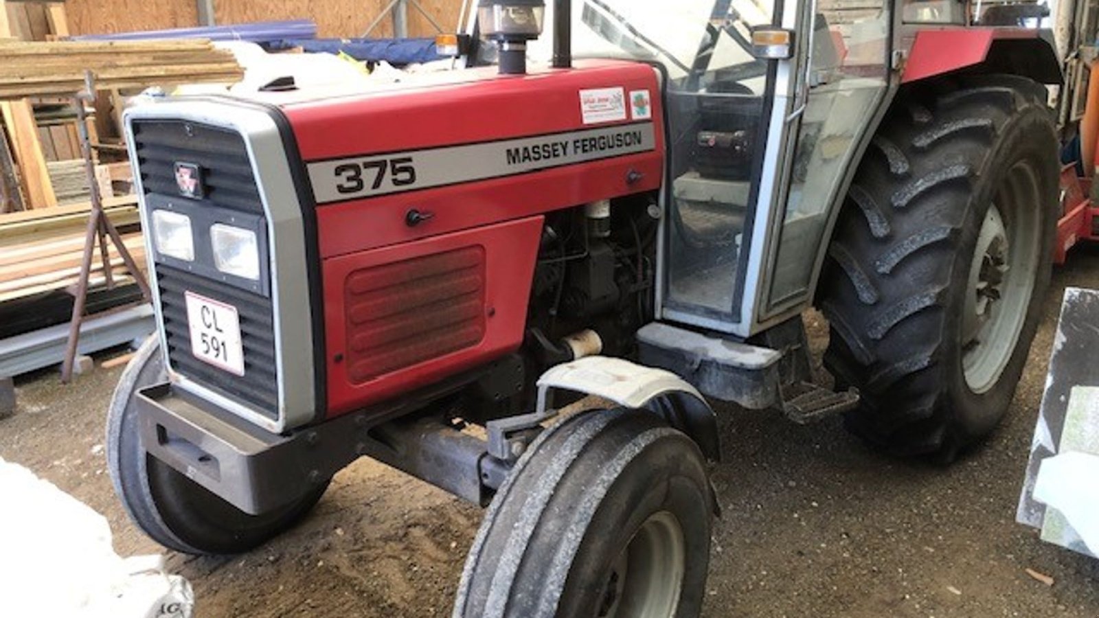 Traktor типа Massey Ferguson 375, Gebrauchtmaschine в Ringe (Фотография 2)