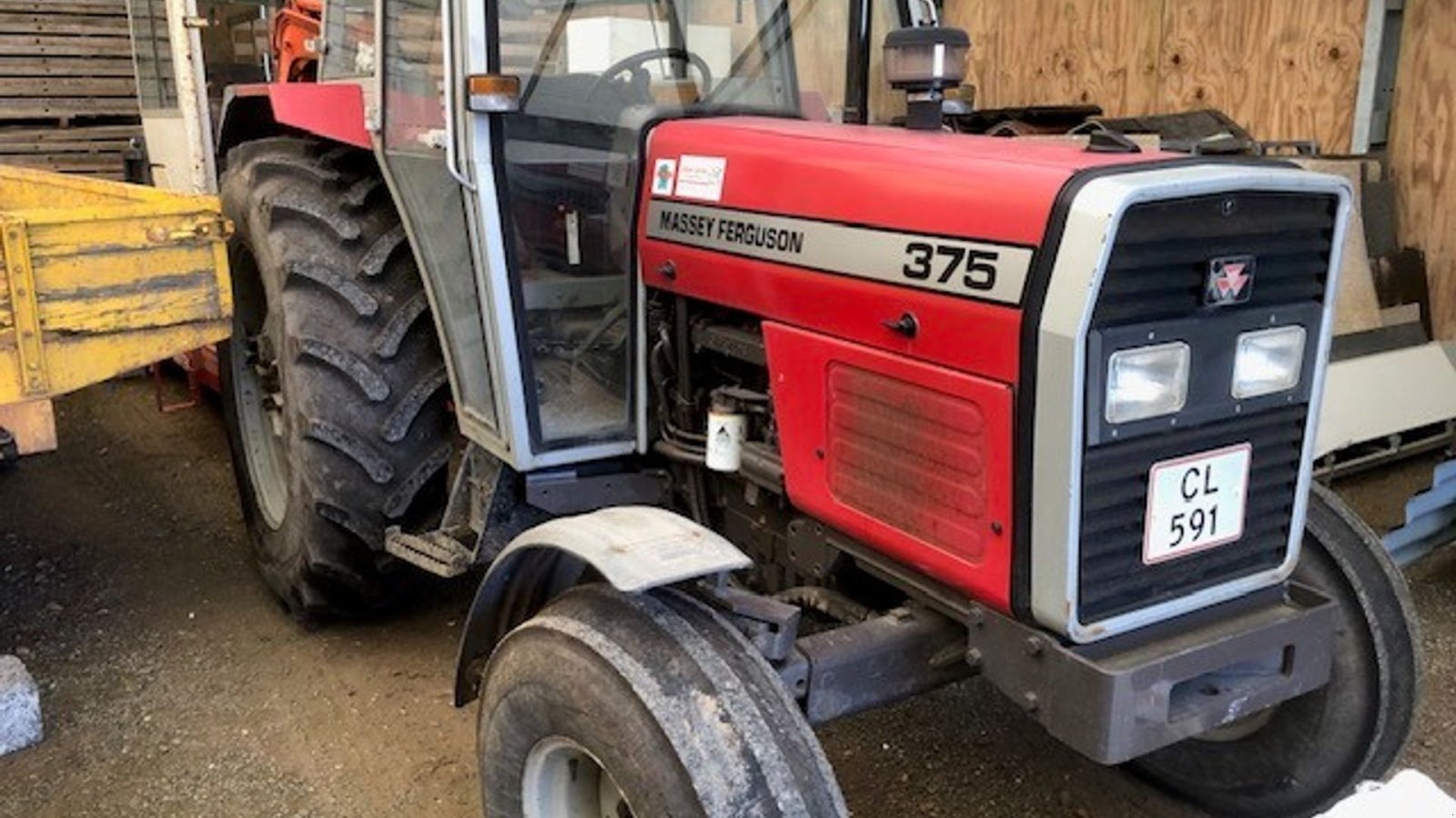 Traktor типа Massey Ferguson 375, Gebrauchtmaschine в Ringe (Фотография 1)
