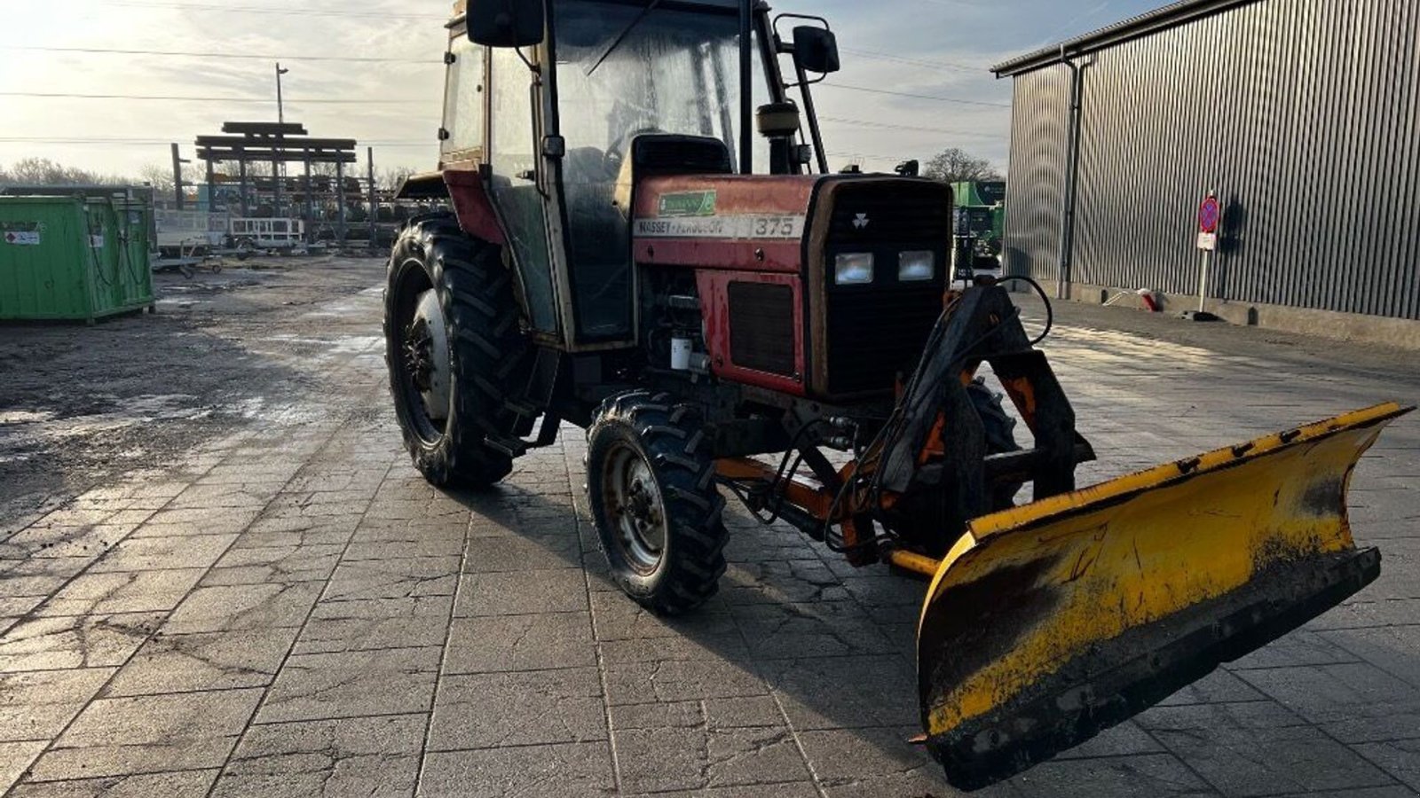 Traktor typu Massey Ferguson 375, Gebrauchtmaschine w Rødovre (Zdjęcie 3)