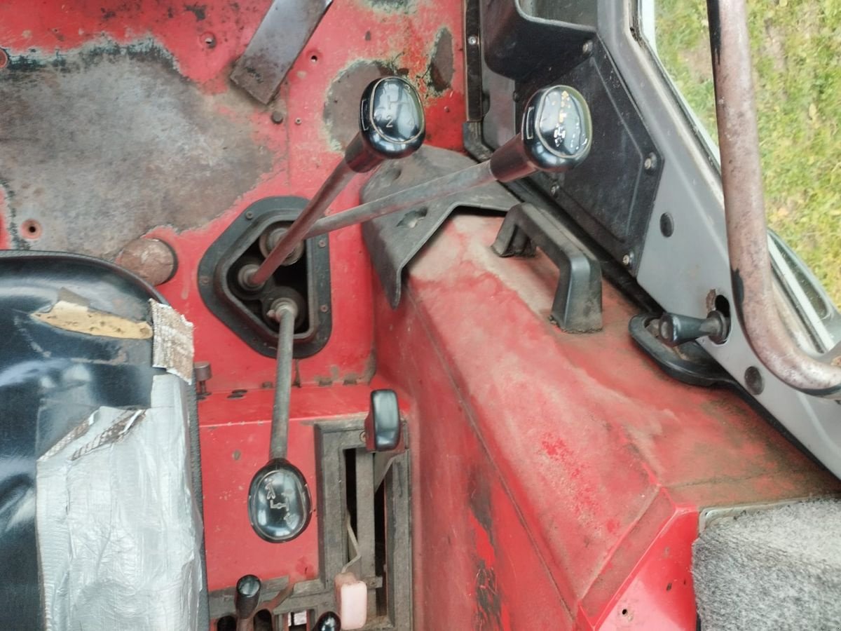 Traktor des Typs Massey Ferguson 377-4 GTi, Gebrauchtmaschine in NATTERNBACH (Bild 12)
