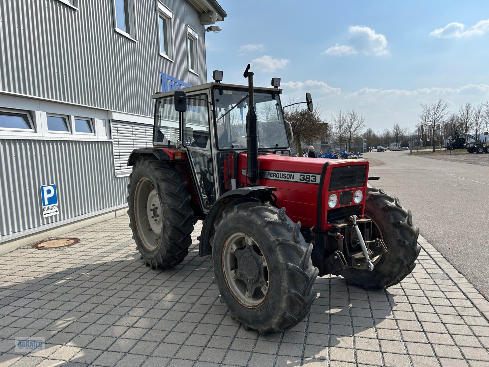 Traktor Türe ait Massey Ferguson 383 A, Gebrauchtmaschine içinde Salching bei Straubing (resim 4)