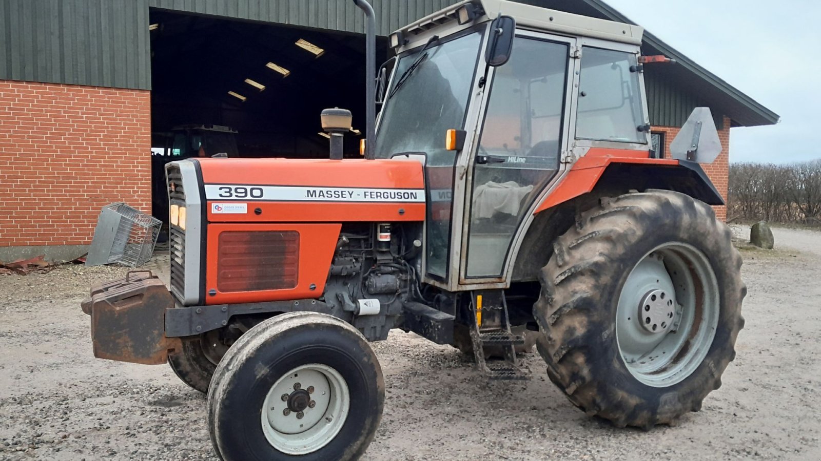 Traktor van het type Massey Ferguson 390-375-365 og 362 4 WD 4 stk  MF 300 serien, Gebrauchtmaschine in Skive (Foto 1)