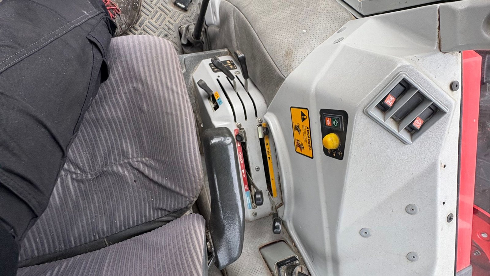 Traktor tipa Massey Ferguson 390 T  390-T, Gebrauchtmaschine u Sakskøbing (Slika 10)