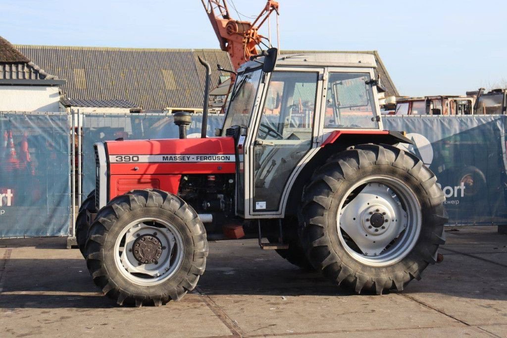 Traktor typu Massey Ferguson 390, Gebrauchtmaschine v Antwerpen (Obrázek 1)