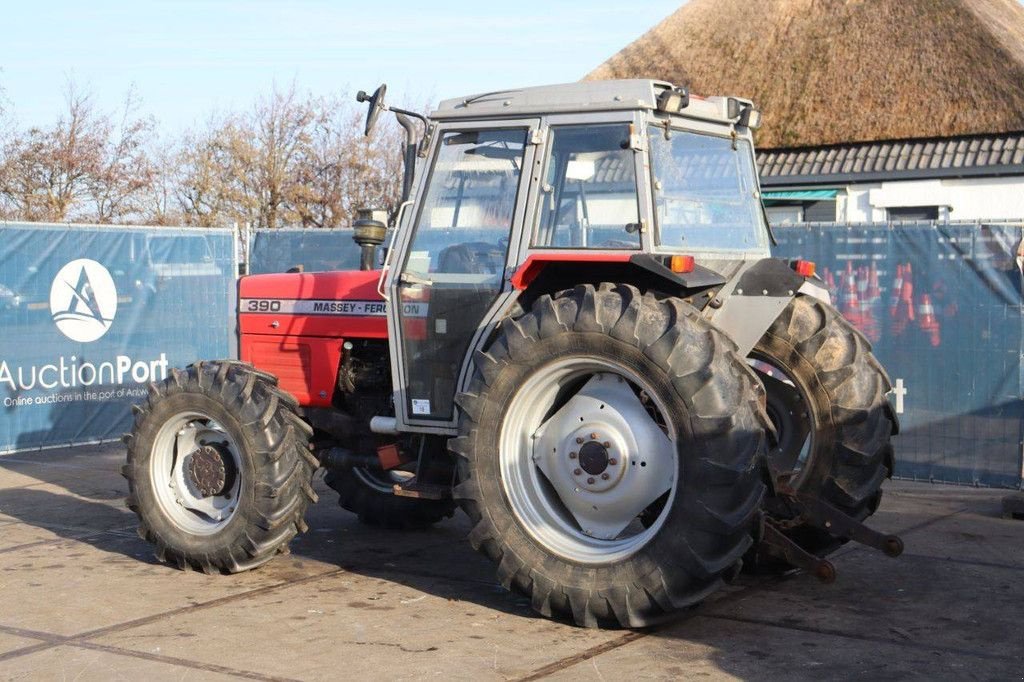 Traktor typu Massey Ferguson 390, Gebrauchtmaschine v Antwerpen (Obrázek 3)
