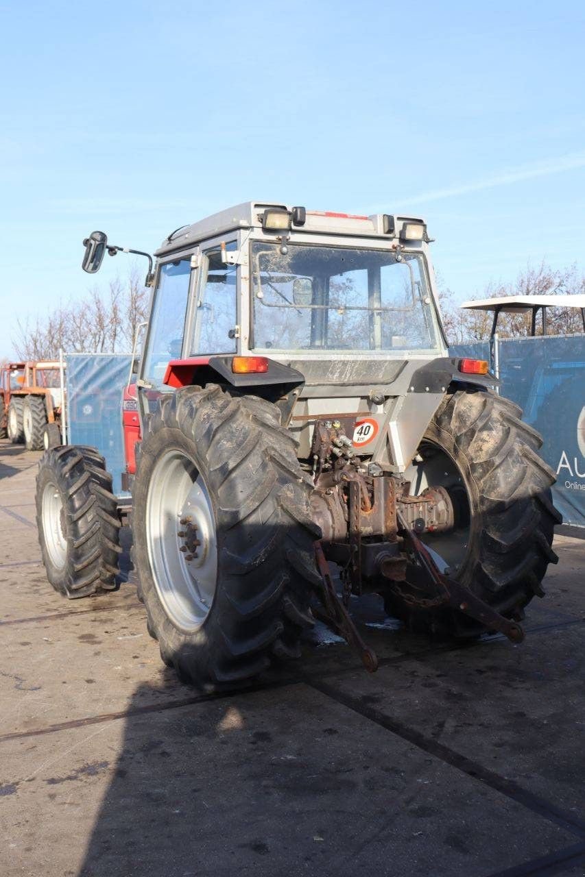 Traktor typu Massey Ferguson 390, Gebrauchtmaschine v Antwerpen (Obrázek 4)
