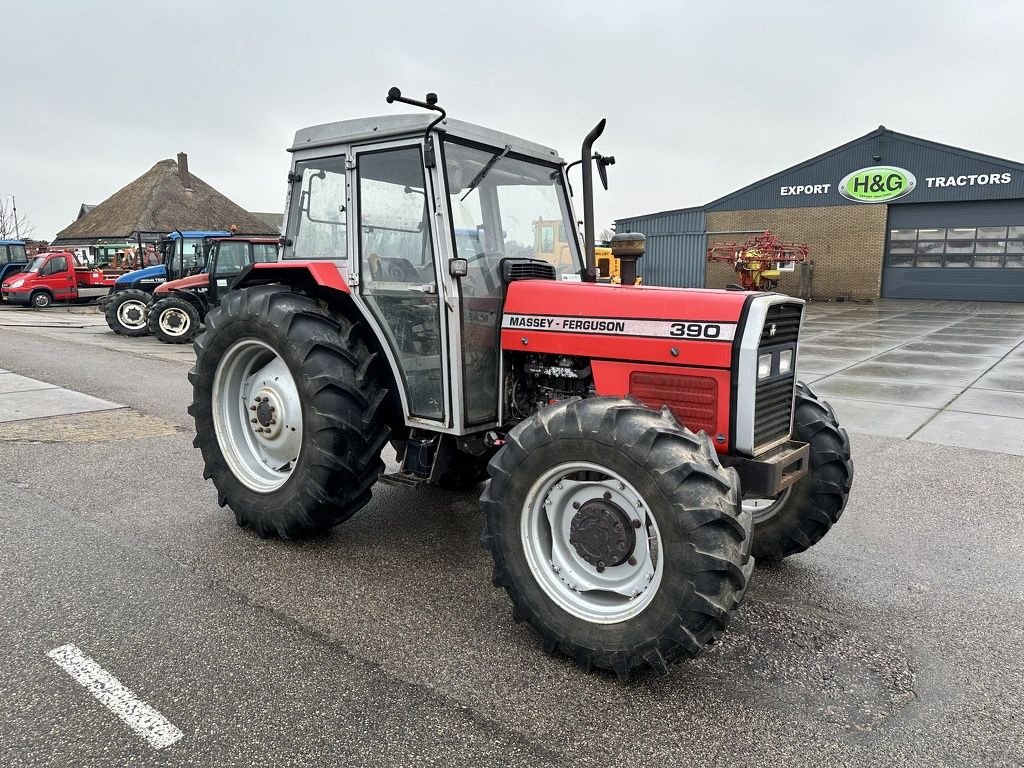 Traktor van het type Massey Ferguson 390, Gebrauchtmaschine in Callantsoog (Foto 3)