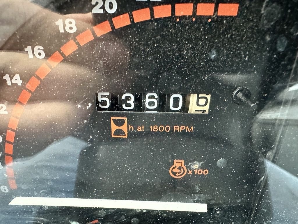 Traktor van het type Massey Ferguson 390, Gebrauchtmaschine in Callantsoog (Foto 5)