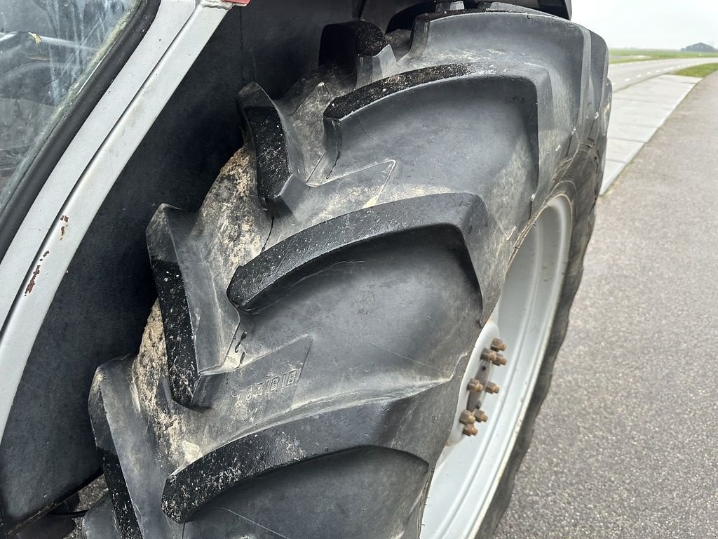 Traktor van het type Massey Ferguson 390, Gebrauchtmaschine in Callantsoog (Foto 9)