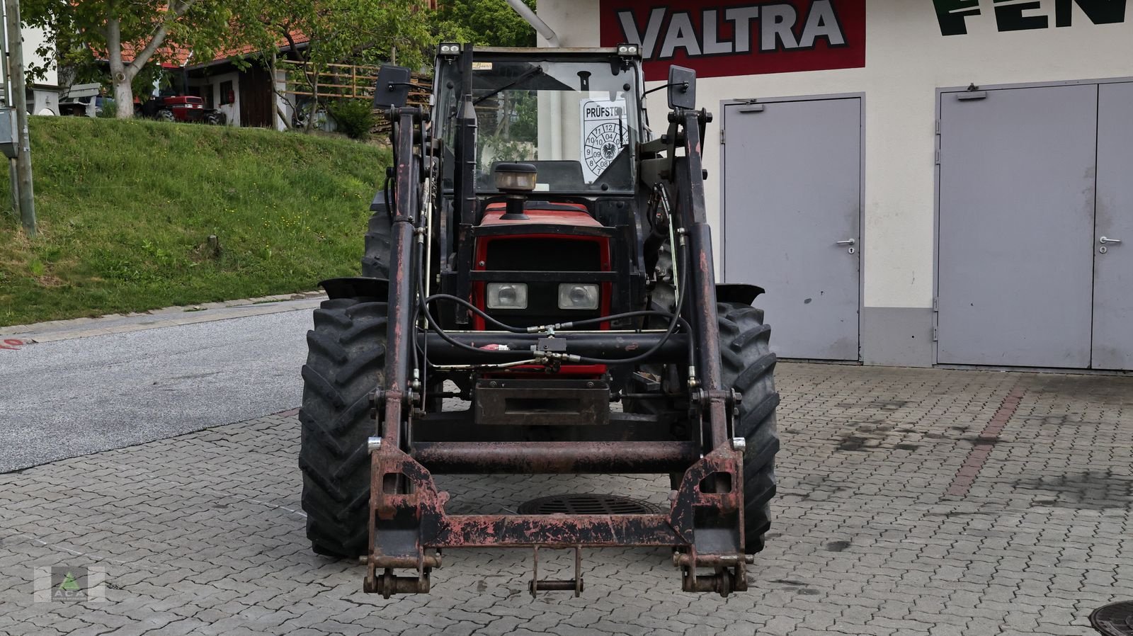 Traktor типа Massey Ferguson 393-4, Gebrauchtmaschine в Markt Hartmannsdorf (Фотография 2)