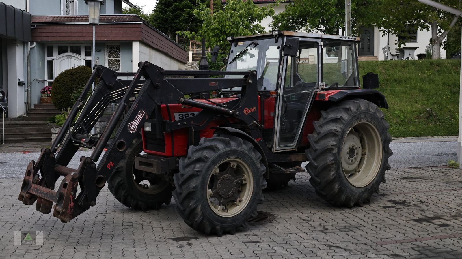 Traktor типа Massey Ferguson 393-4, Gebrauchtmaschine в Markt Hartmannsdorf (Фотография 3)
