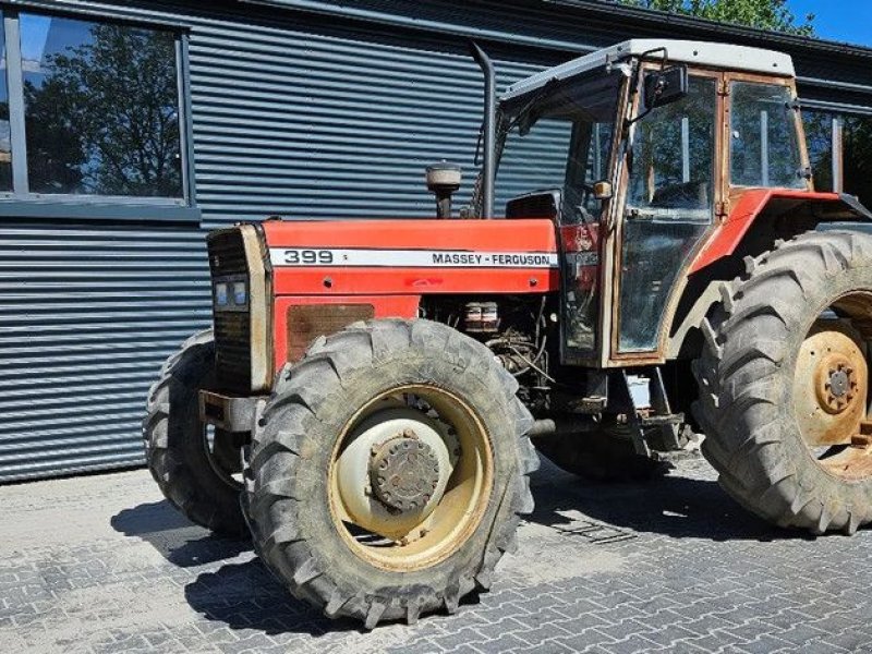 Traktor des Typs Massey Ferguson 399, Gebrauchtmaschine in Scharsterbrug (Bild 1)