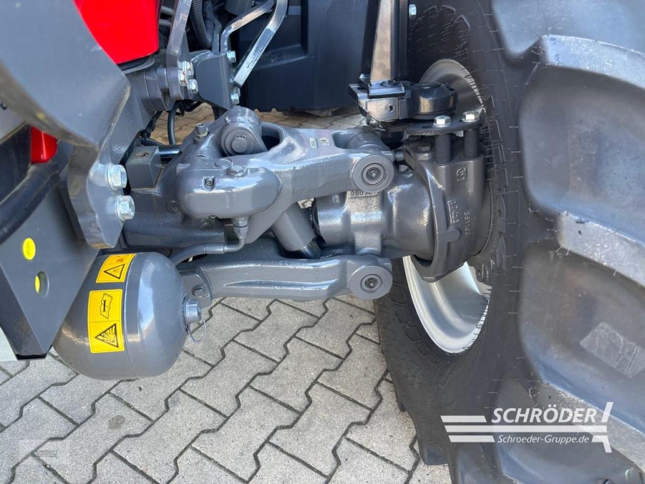 Traktor типа Massey Ferguson 3AL.105 CAB FLATFLOOR EFFICIENT, Neumaschine в Wildeshausen (Фотография 16)