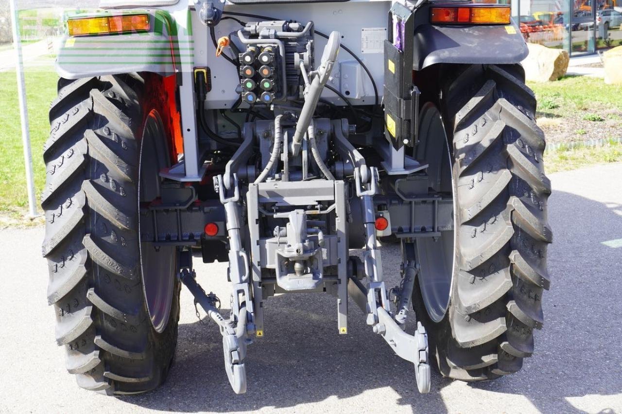 Traktor des Typs Massey Ferguson 3al.105 efficient, Gebrauchtmaschine in Korneuburg (Bild 5)