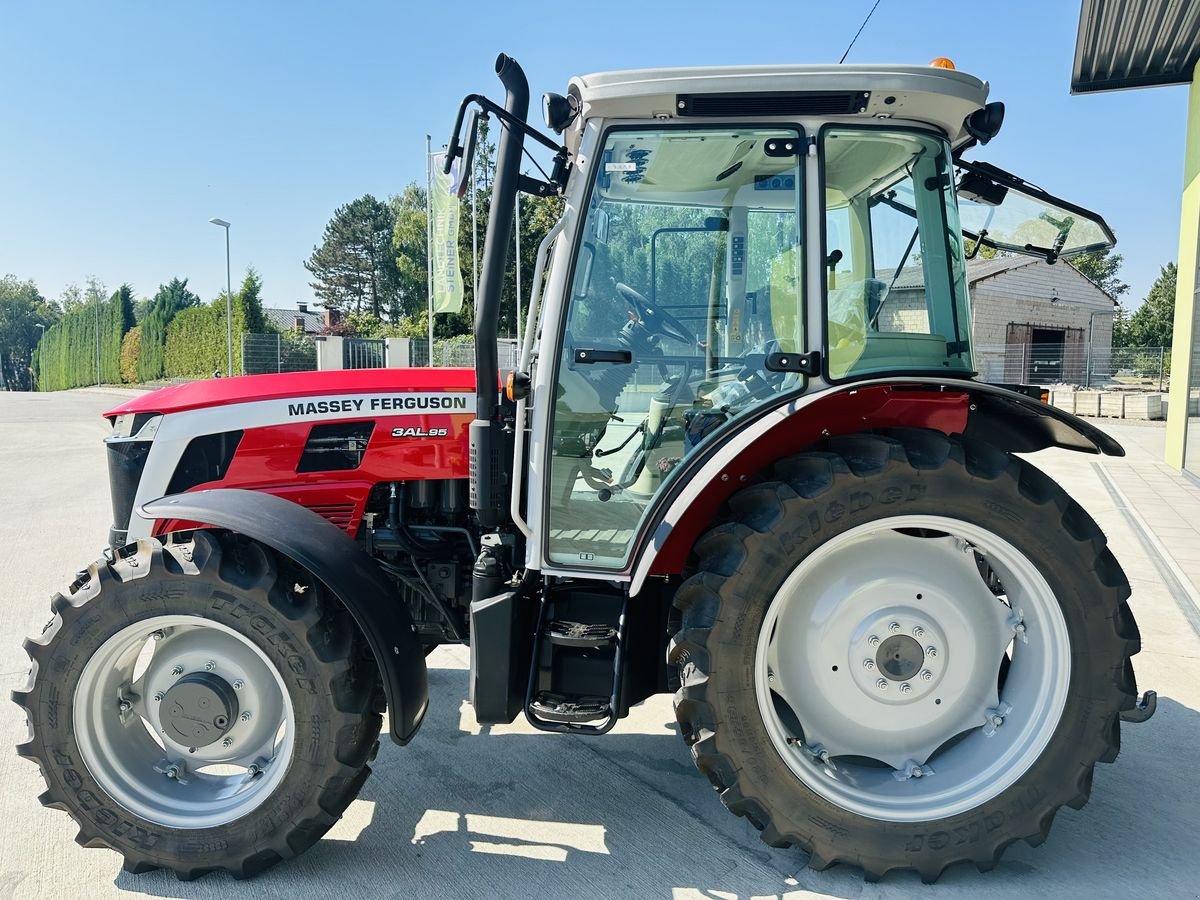 Traktor of the type Massey Ferguson 3AL.95 Efficient, Neumaschine in Hohenruppersdorf (Picture 10)