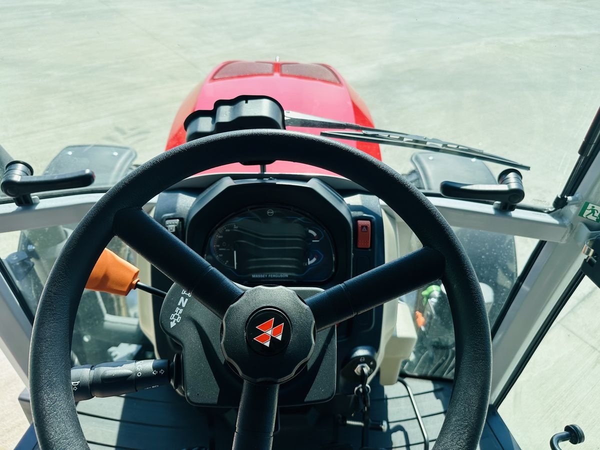 Traktor of the type Massey Ferguson 3AL.95 Efficient, Neumaschine in Hohenruppersdorf (Picture 15)